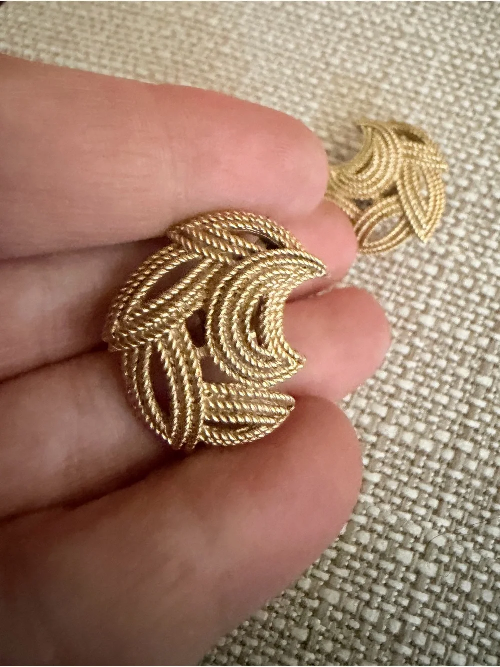 Vintage 1960s Crown Trifari gold tone textured swirl crescent clip-on earrings - Picture 2 of 5
